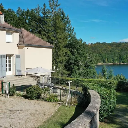 Gite Au Bord Du Lac Avec Activites, Jardin Et Confort Moderne, Animaux Acceptes - Fr-1-742-87